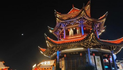 【2025打卡中国】多国网红博主在白墙黛瓦中寻觅生活的“小美好”