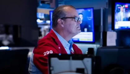 收盘：美股涨跌不一标普指数四连跌 联储纪要凸显通胀风险