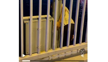 郑州女子游大连，8分钟劝回欲跳海男子：没有什么过不去的，你要想喝酒我们陪你喝