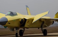 “黄皮”歼-20，成群起飞！