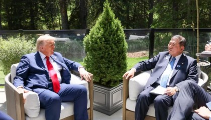 面对特朗普,石破茂是英雄,还是狗熊?