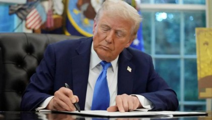 庚欣：特朗普“内外交困”，盼从中美关系打开局面