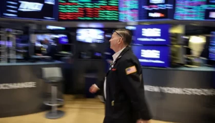 收盘：美股收跌标普指数止步三连涨 市场关注贸易局势与CPI数据