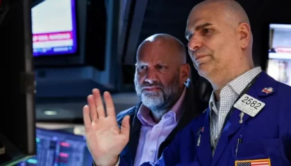 早盘：美股涨跌不一 道指下跌近100点