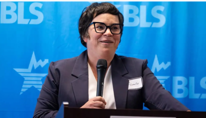 特朗普再怒批就业数据“造假”，美联储9月降息概率翻倍