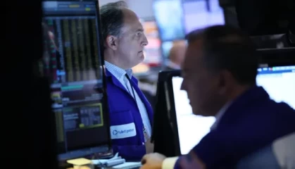 收盘：美股三大股指均创新高 市场关注就业与通胀数据