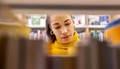 调查报告：初级员工对美国就业市场信心跌至低谷