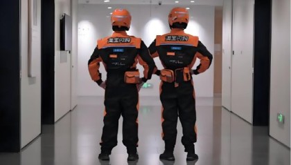 淘宝闪购新工装橙黑配色被质疑抄袭迈凯伦