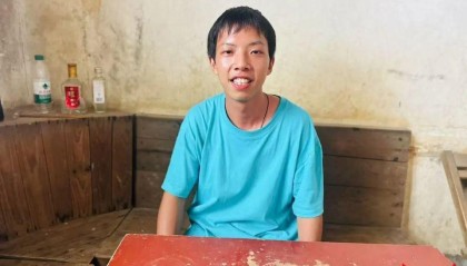 13个月申请改名11次，“朱雀玄武敕令”道歉：不再改名，开直播没人看