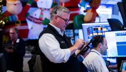 12月25日收盘：圣诞节前美股收高 标普指数创历史纪录