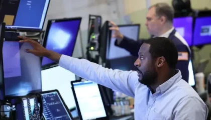 午盘：美股涨跌不一 谷歌推动纳指与标普指数攀升