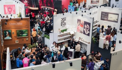 国货香水大战白热化：仿香、比价、下沉