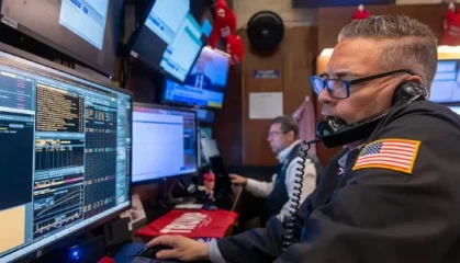 收盘：标普结束两连跌 英伟达市值一度突破4万亿美元