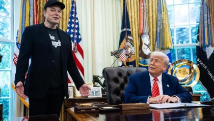 马斯克抱怨成替罪羊