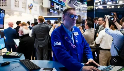 开盘：美股周二小幅高开 市场关注政府停摆事件进展