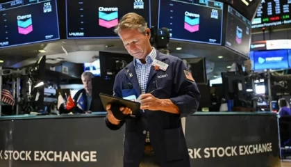 尾盘：道指上涨470点 标普500再创新高