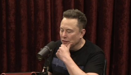 马斯克畅想未来手机：只显示影音、不会内置OS或App的AI超级终端